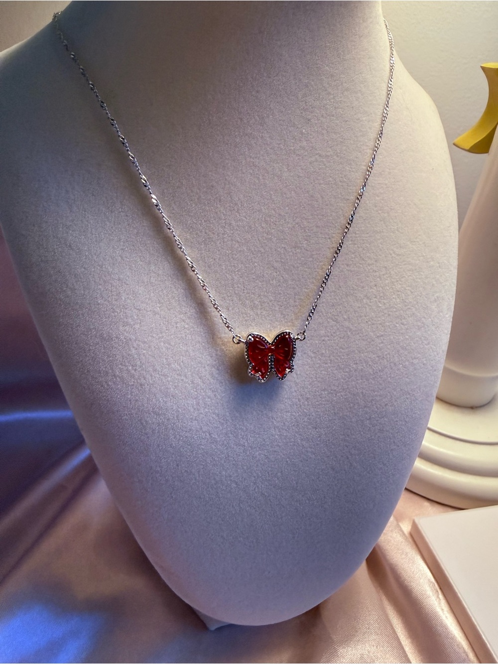 Delicate Red Bow Pendant Necklace - Women Jewelry